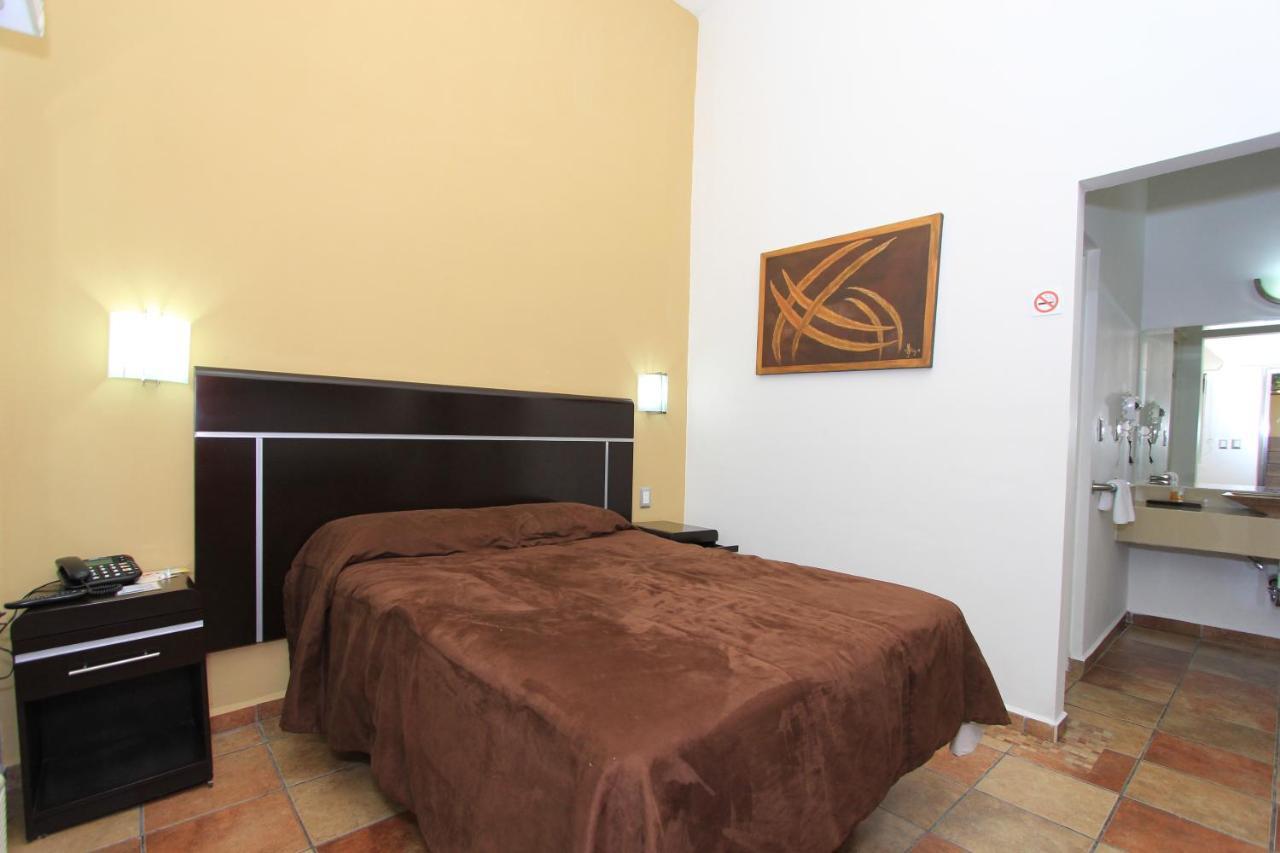 Hotel 5 inn Silao Buitenkant foto
