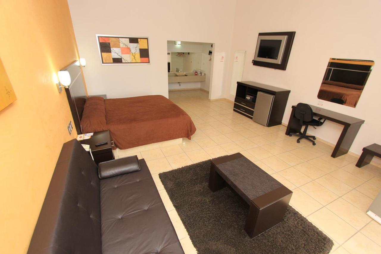Hotel 5 inn Silao Buitenkant foto